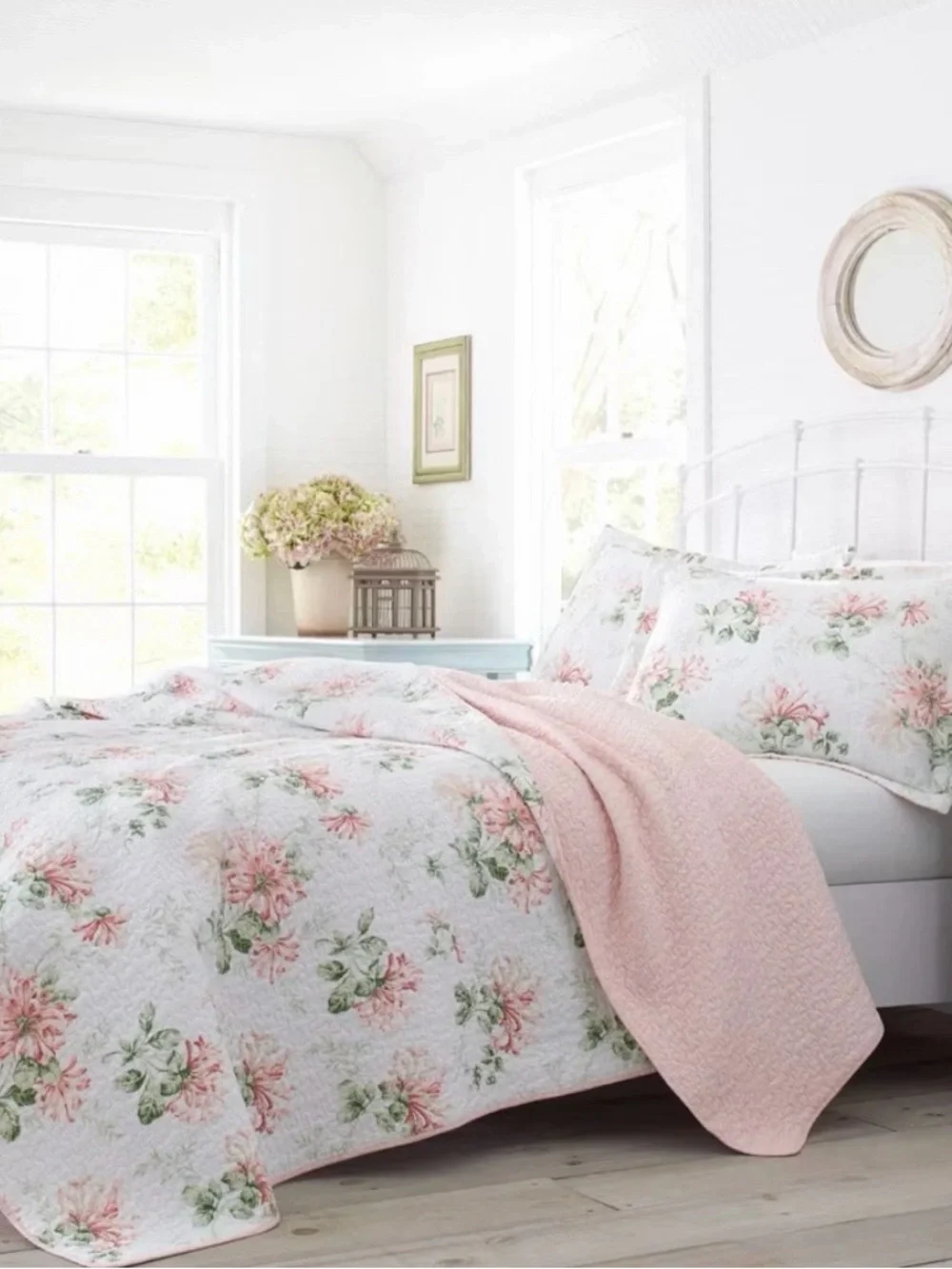 Honeysuckle Reversible Twin Quilt Set Pink - Laura Ashley